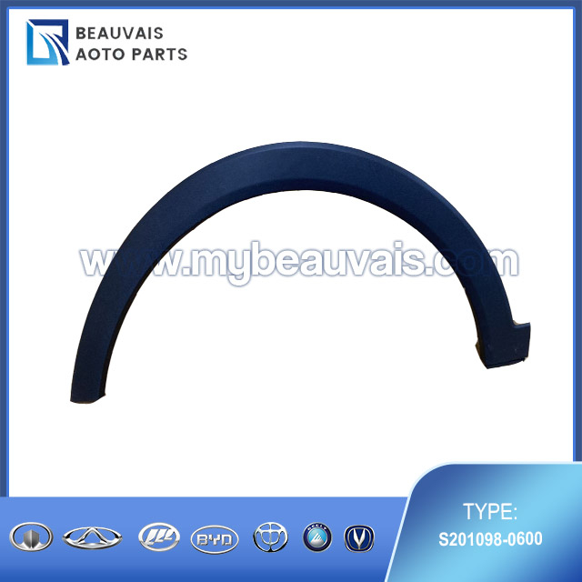S201098-0600 Left front wheel eyebrow CS55