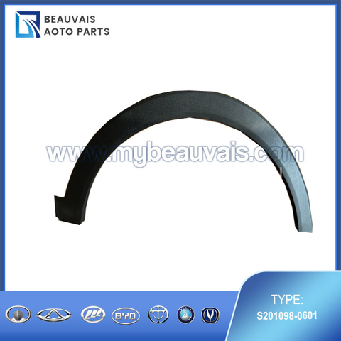 S201098-0601 Right front wheel eyebrow CS55