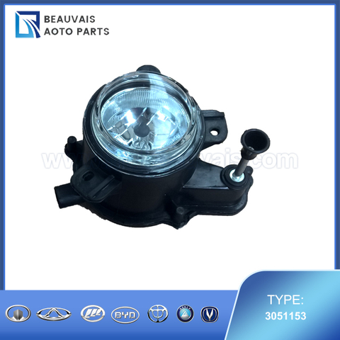 3051153FR FOG LAMP RH
